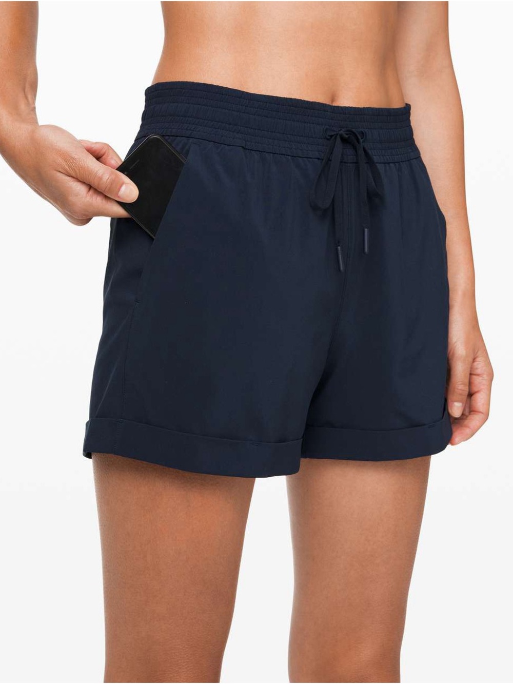 Lululemon Size 2 Spring Break Away Short *4-way Stretch 3"
True Navy